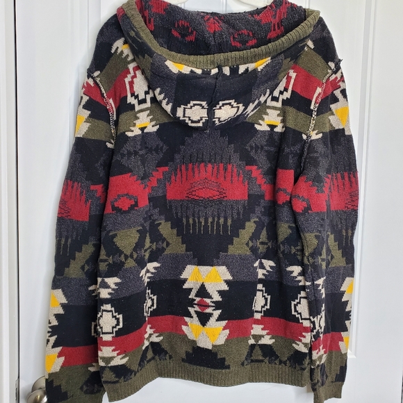 American Eagle Outfitters Men's Hooded Knit Pullover Aztec Design Sweater Xlg - Picture 2 of 11